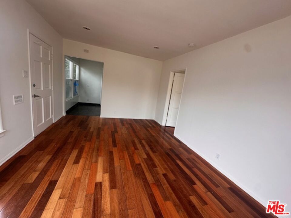 1361 S Cochran Avenue