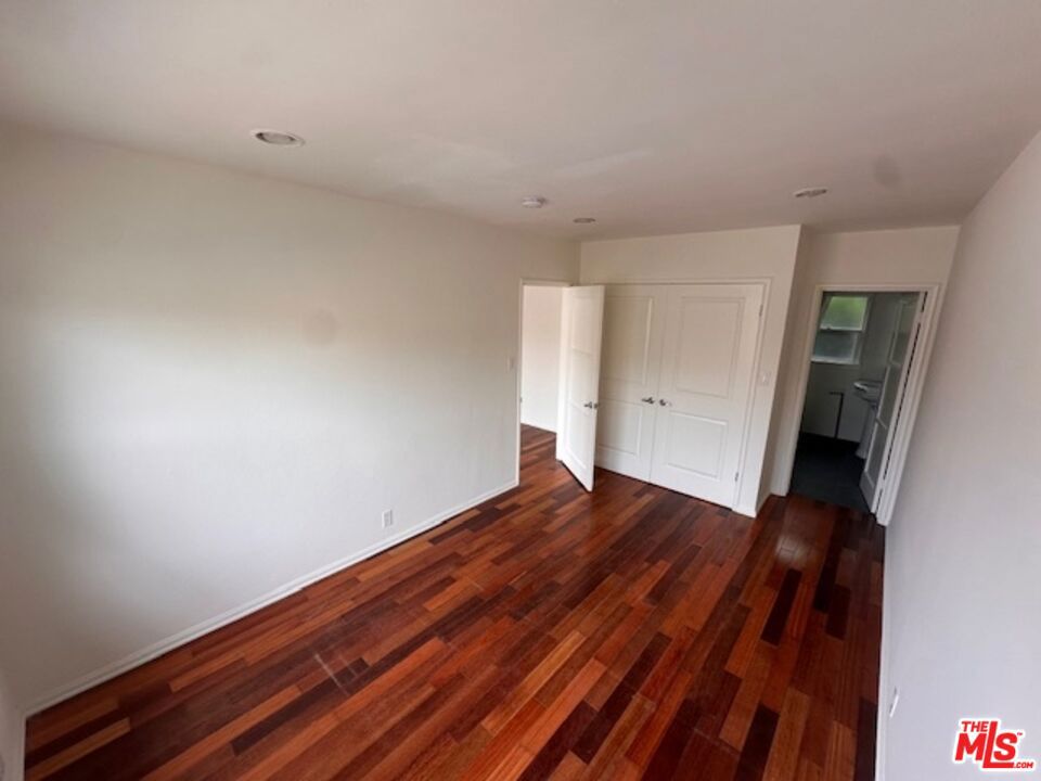 1361 S Cochran Avenue