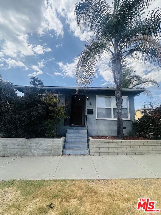 1361 S Cochran Avenue