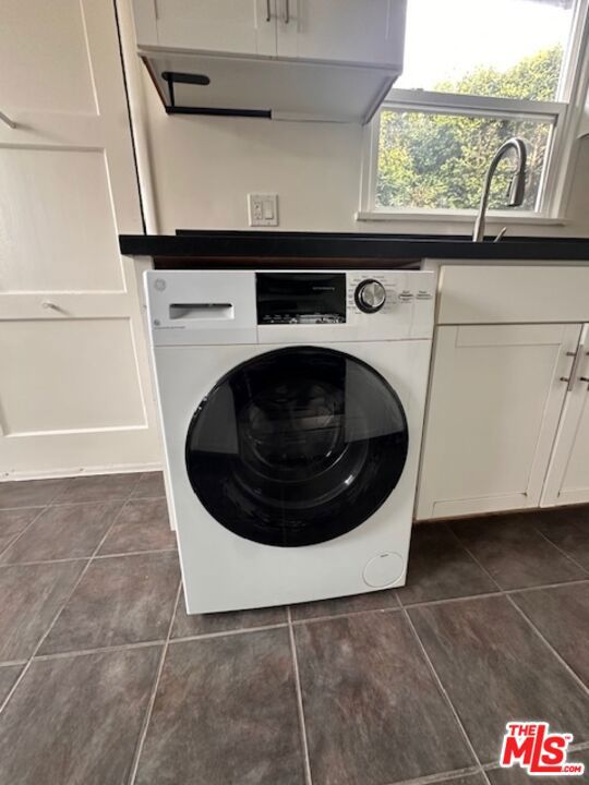 1361 S Cochran Avenue