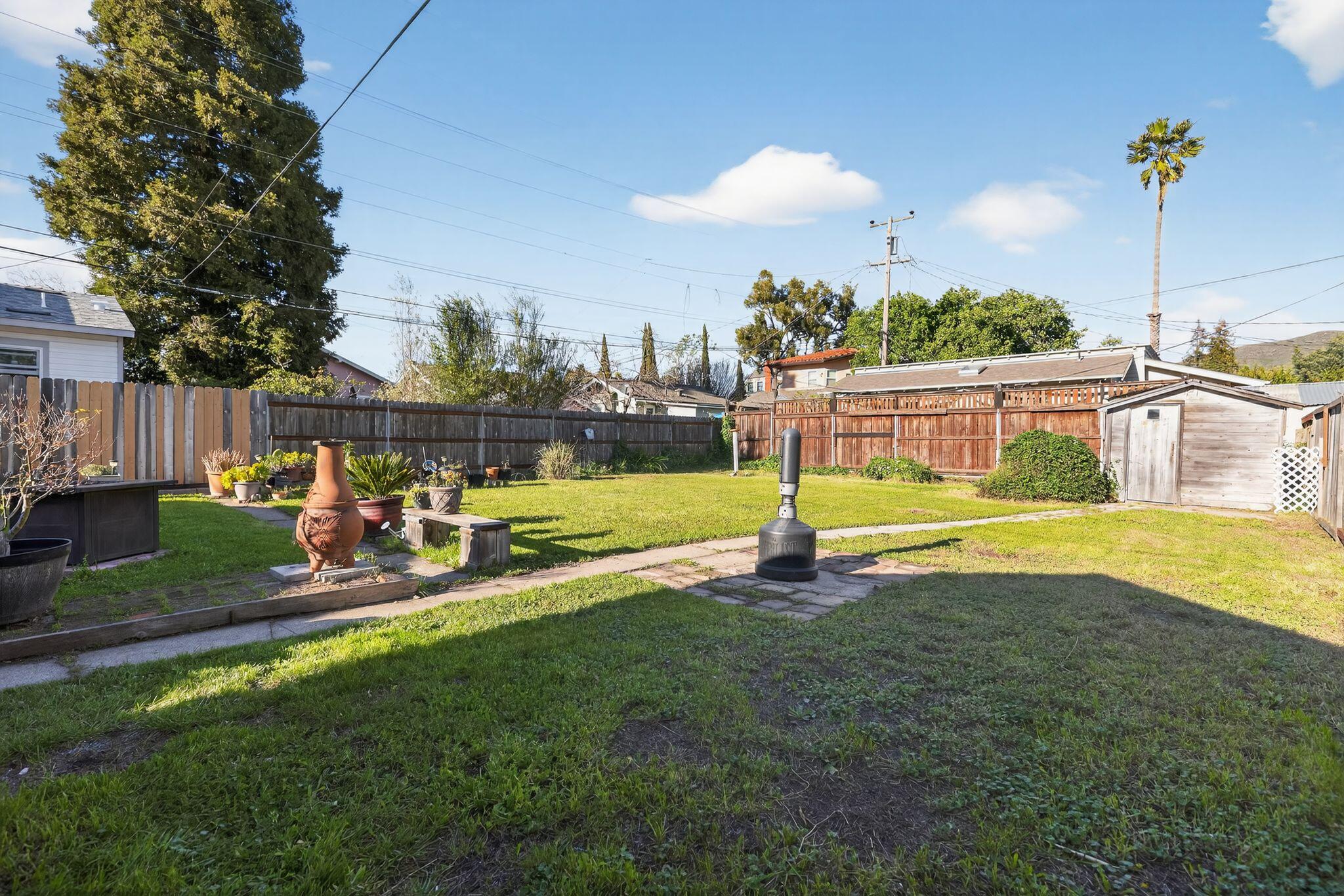 1628 Nipomo Street