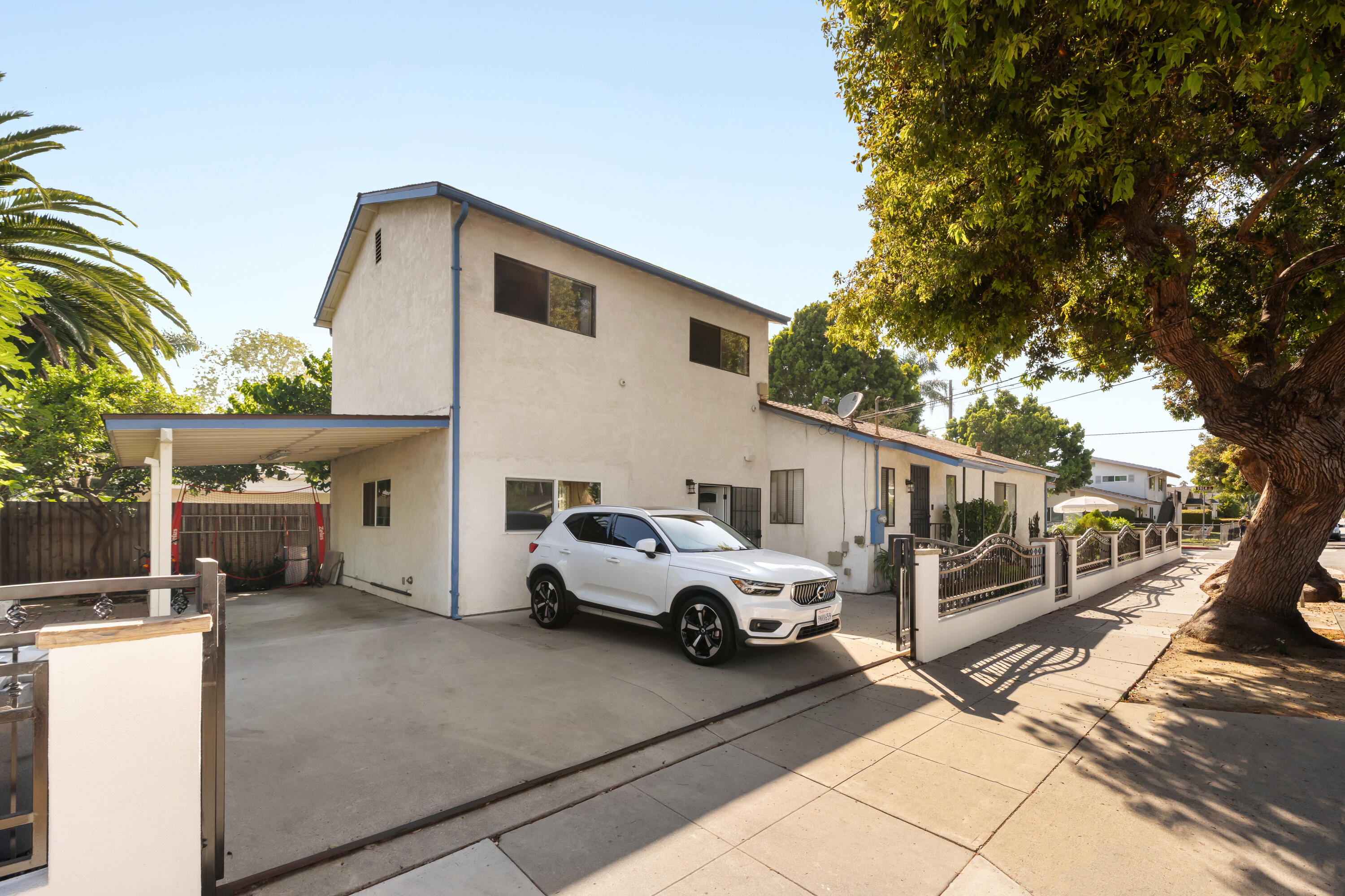 801 W Sola Street