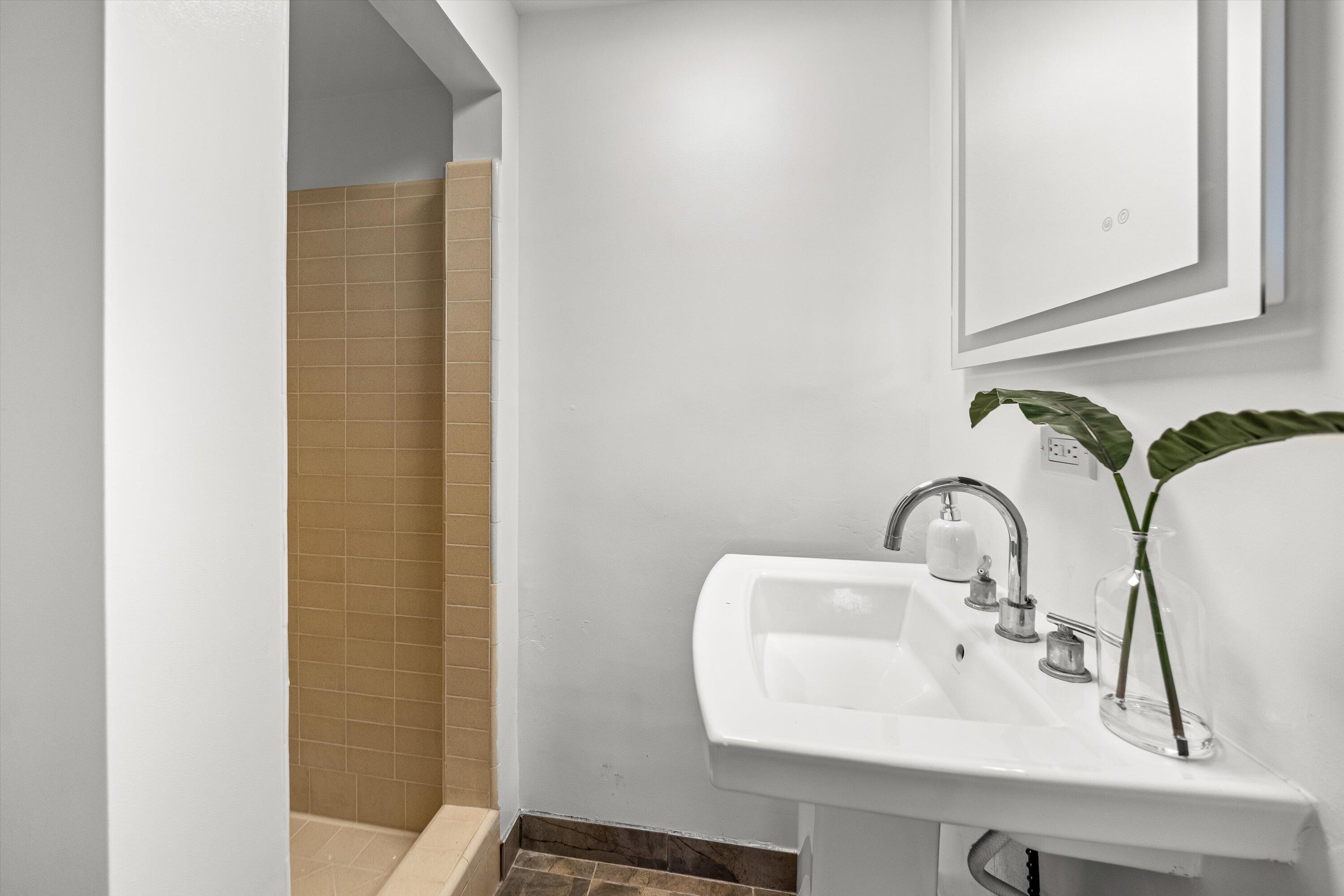 1418 Alta Vista Road # A