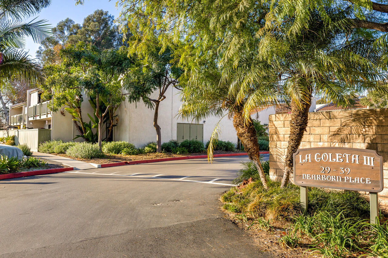 37 Dearborn Place 81