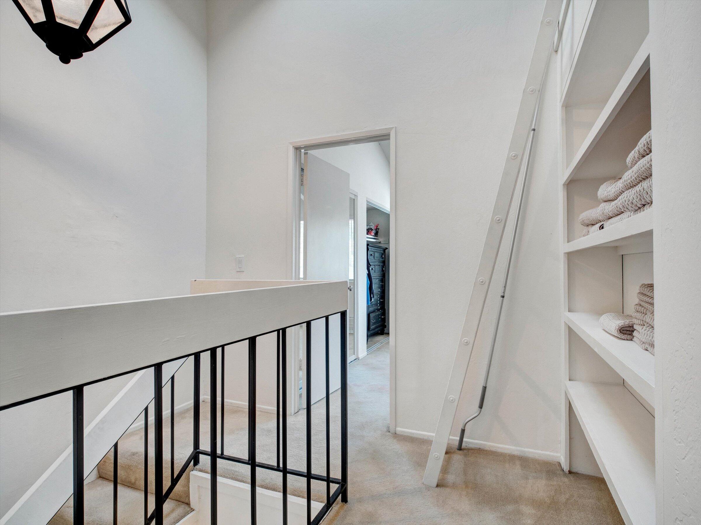 1035 Miramonte Drive Apt 4