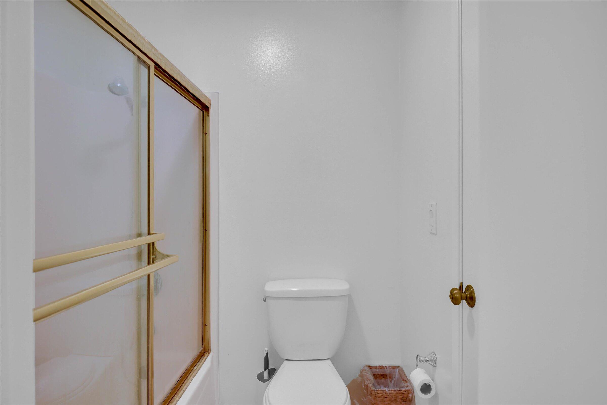 1035 Miramonte Drive Apt 4