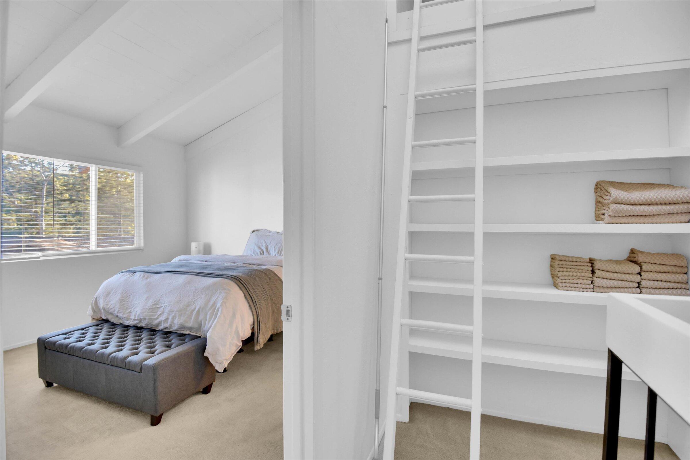 1035 Miramonte Drive Apt 4