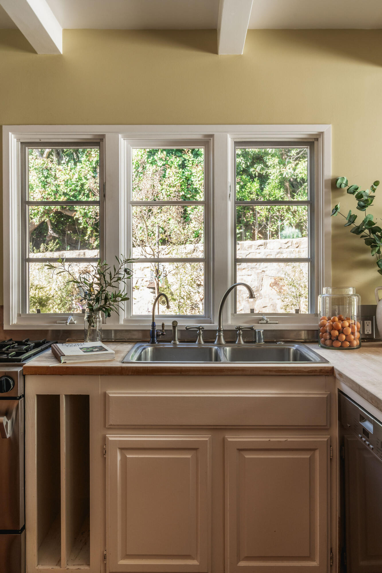 1710 Mira Vista Avenue