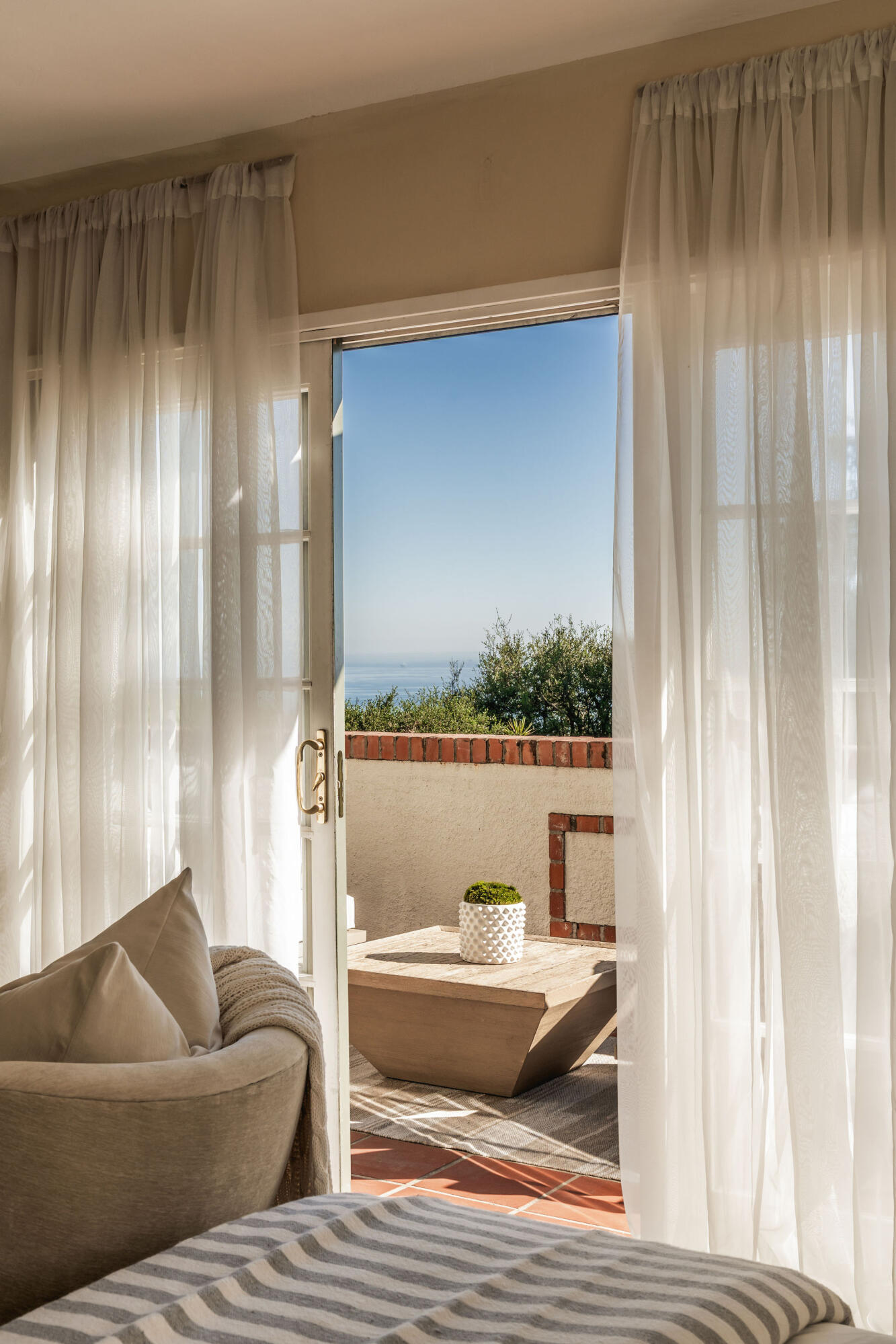 1710 Mira Vista Avenue