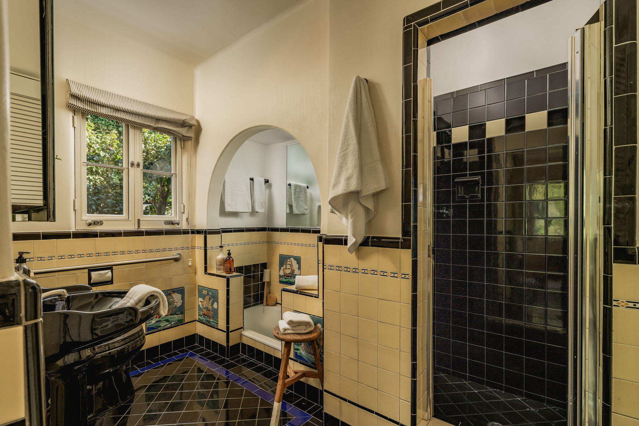 1710 Mira Vista Avenue