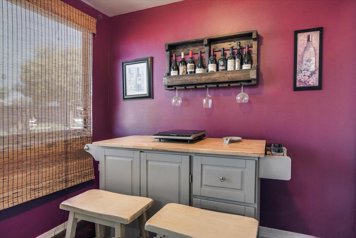 1601 Barrington Court