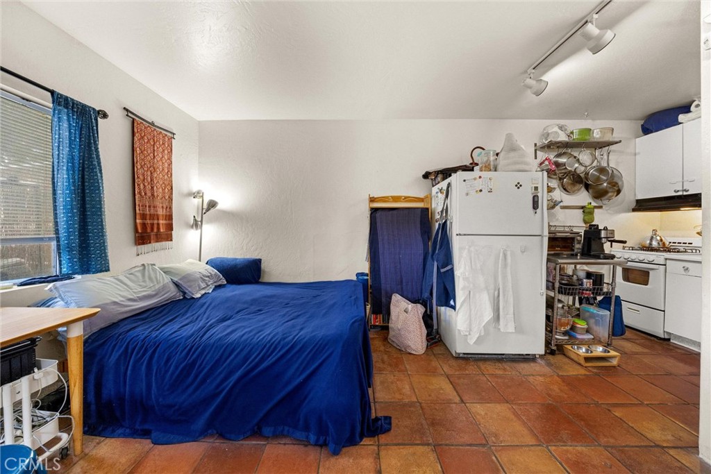 2215 Oak Park Lane