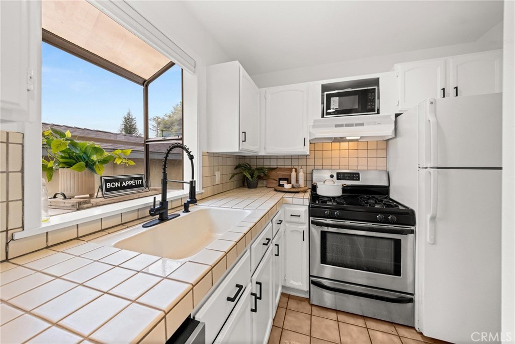2215 Oak Park Lane