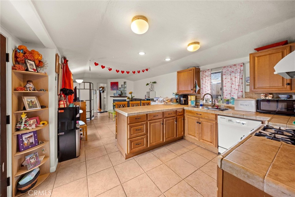 2215 Oak Park Lane