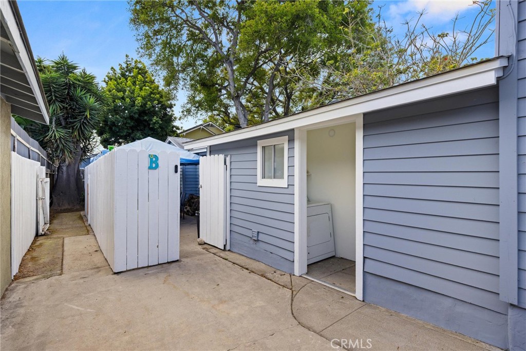 2215 Oak Park Lane