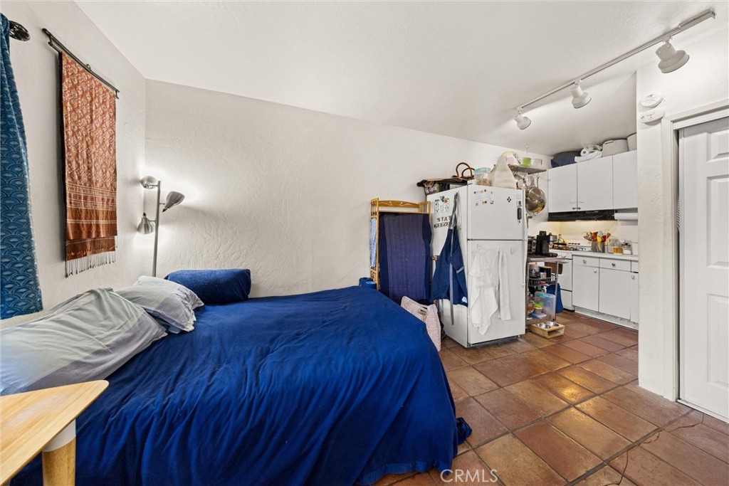 2215 Oak Park Lane