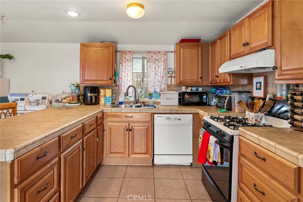 2215 Oak Park Lane