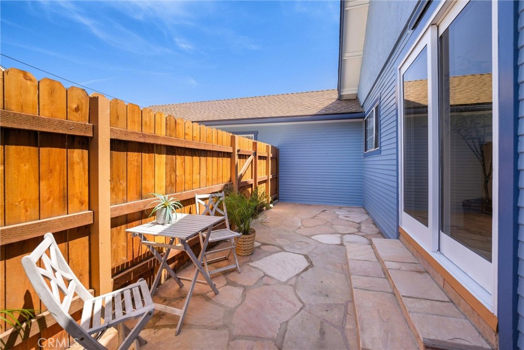 334 W Mission Street