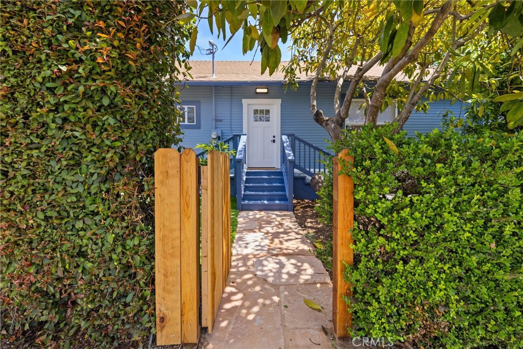 334 W Mission Street