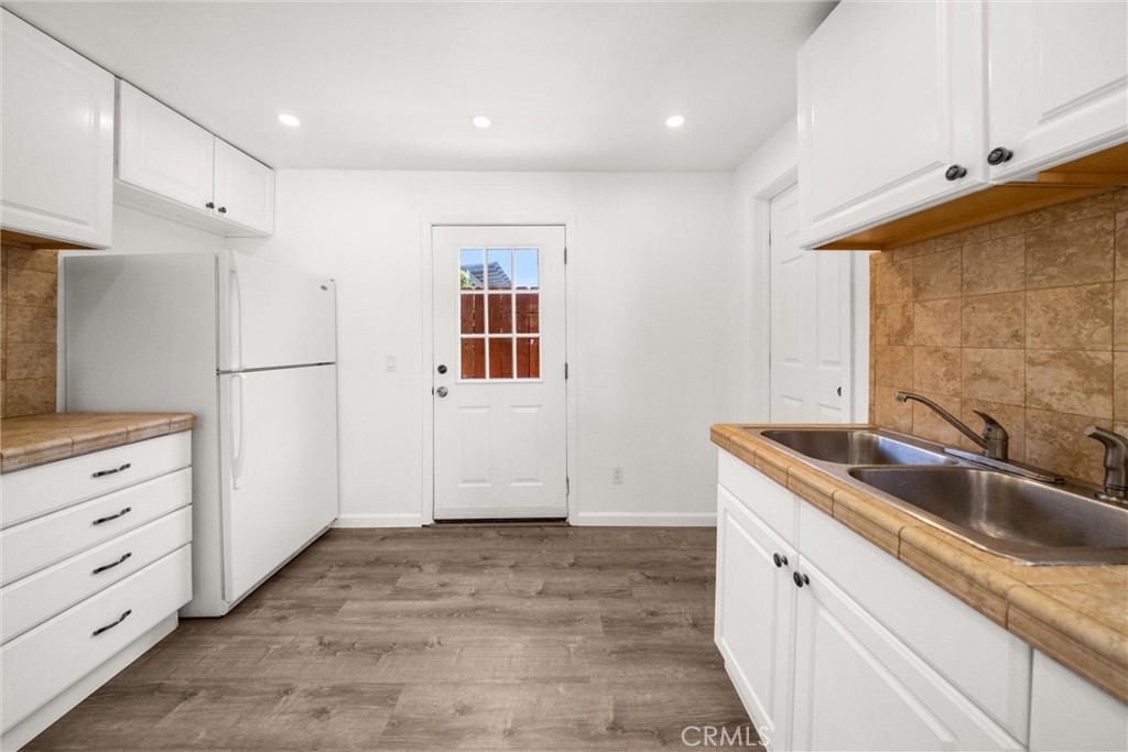 334 W Mission Street