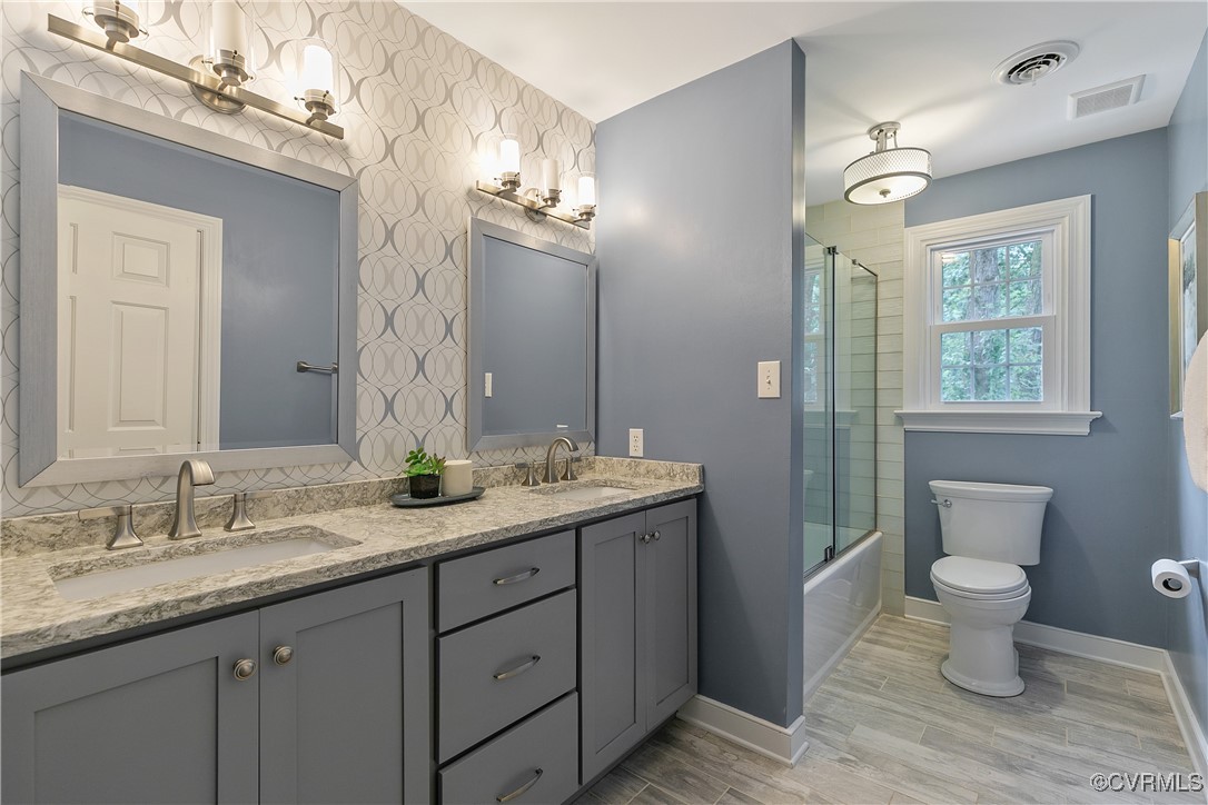 207 Running Cedar Ln