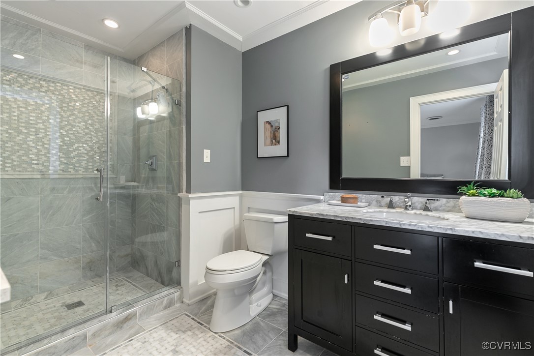 207 Running Cedar Ln