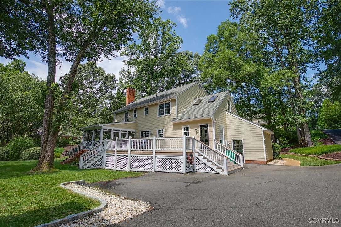 207 Running Cedar Ln