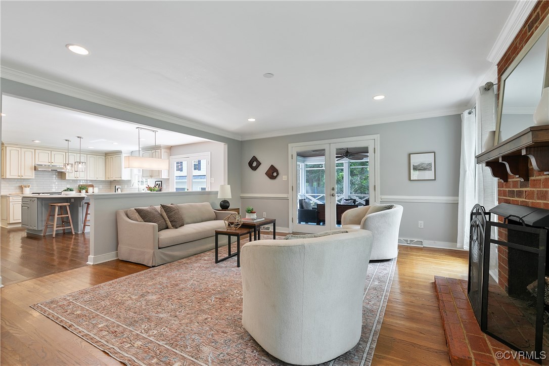 207 Running Cedar Ln