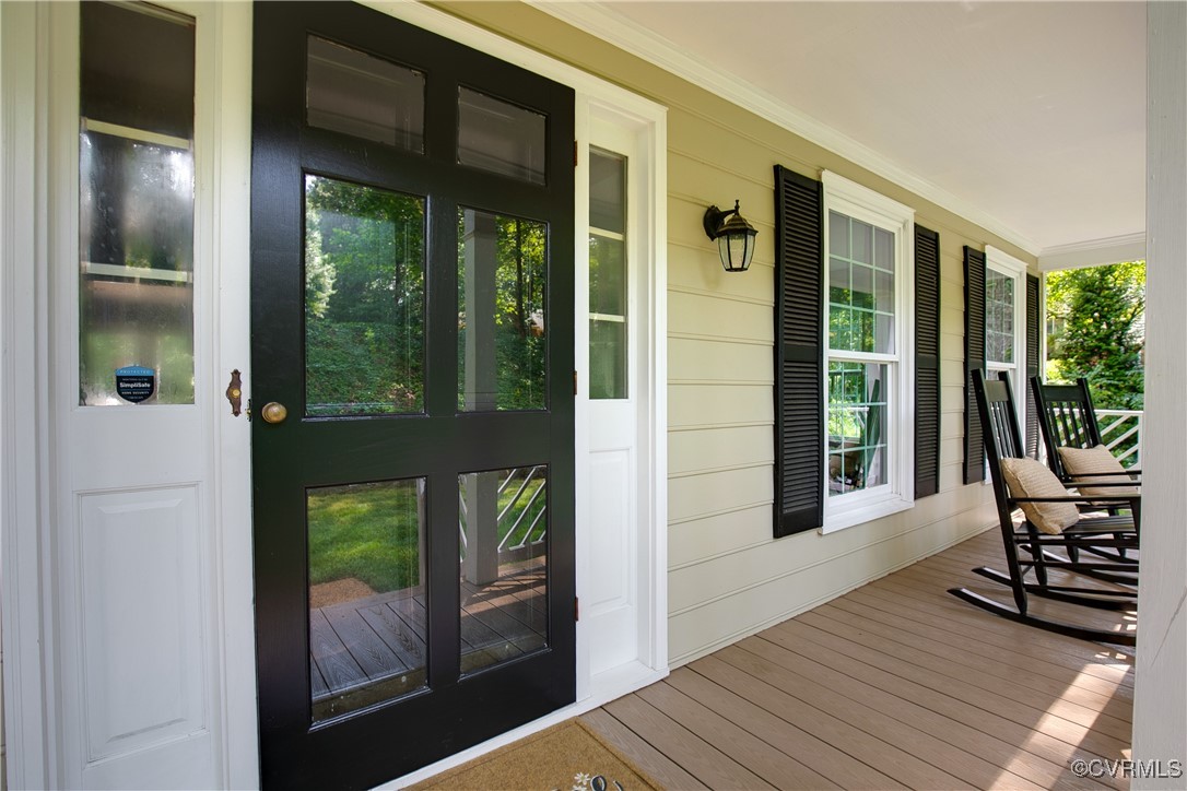 207 Running Cedar Ln