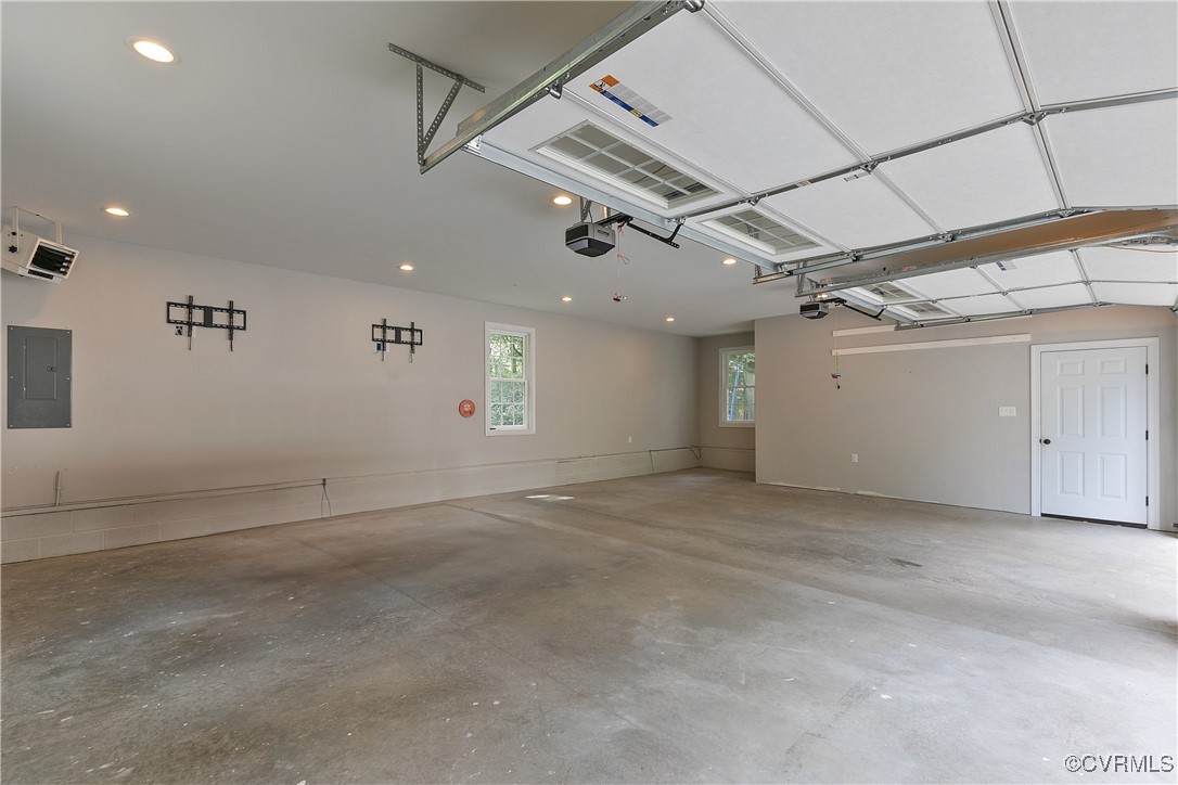 207 Running Cedar Ln