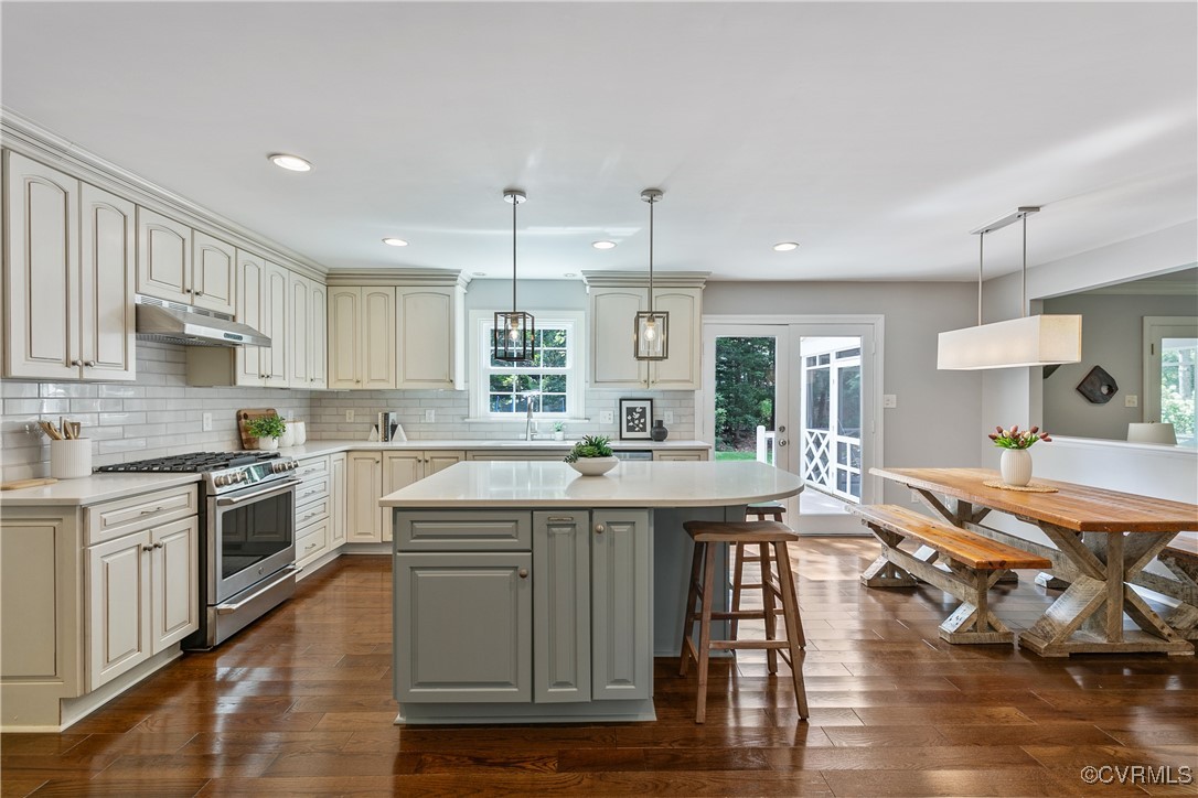 207 Running Cedar Ln