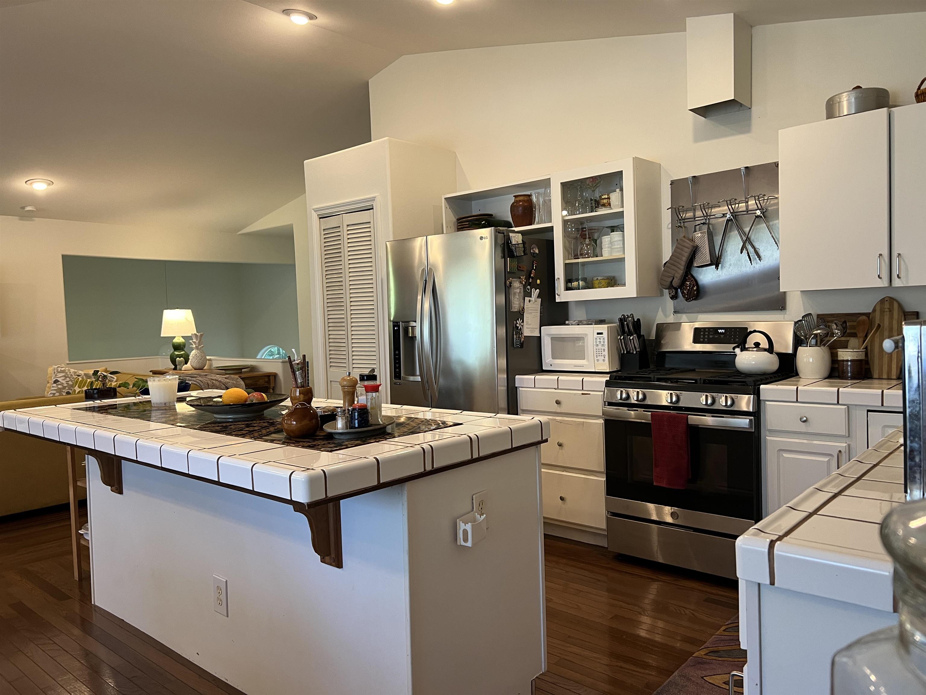 590 Kaiapa Pl