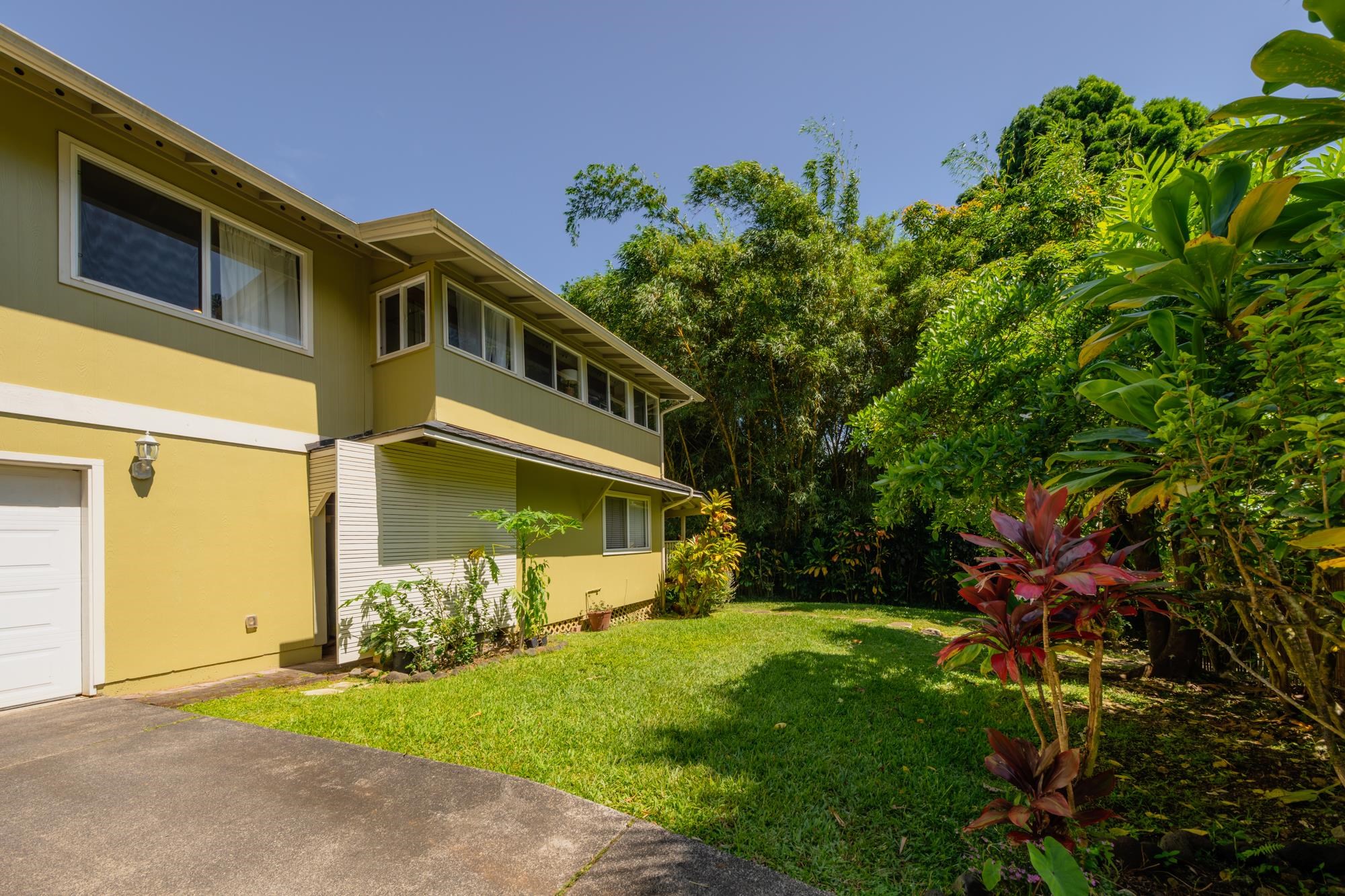 590 Kaiapa Pl