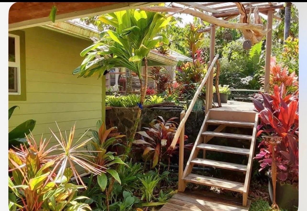 7953 Hana Hwy