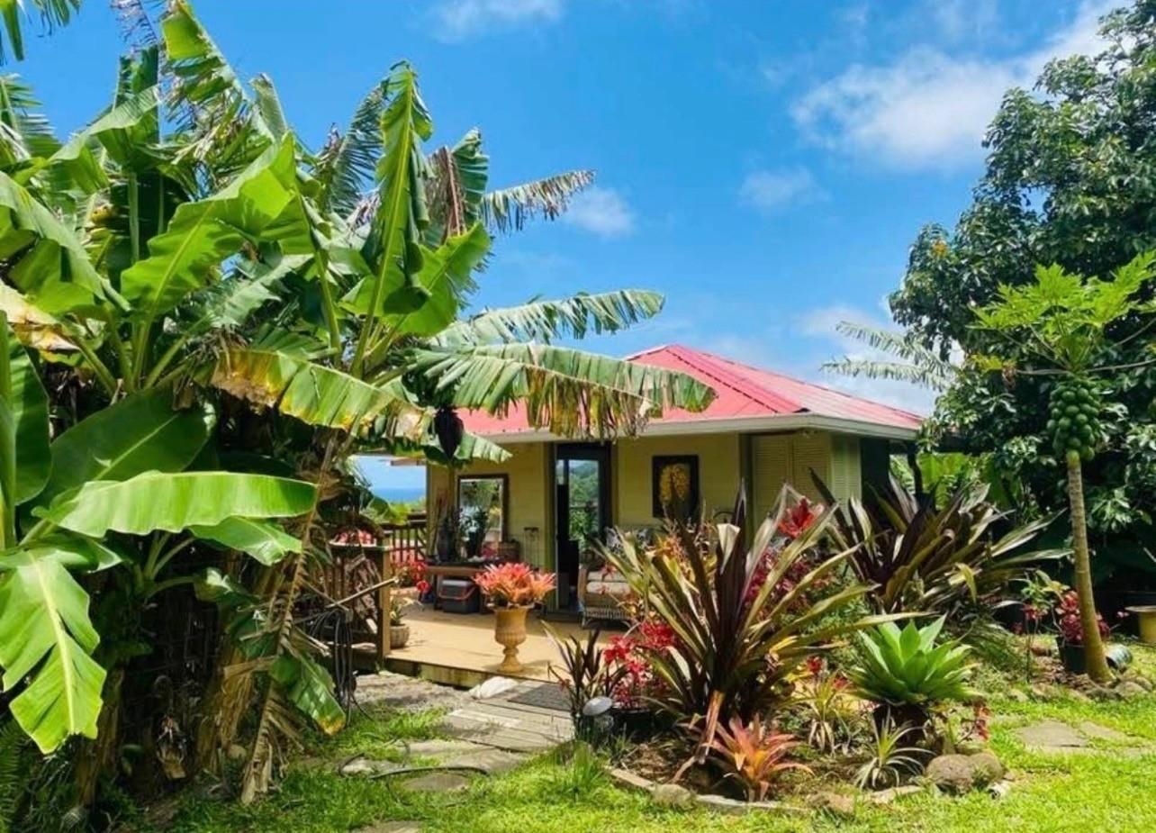 7953 Hana Hwy