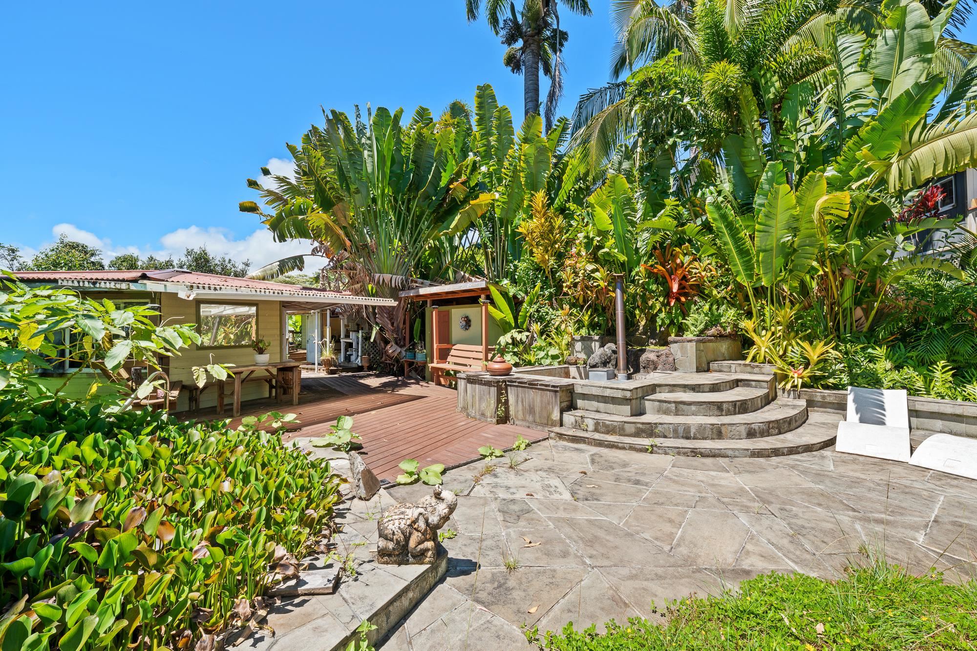 7953 Hana Hwy