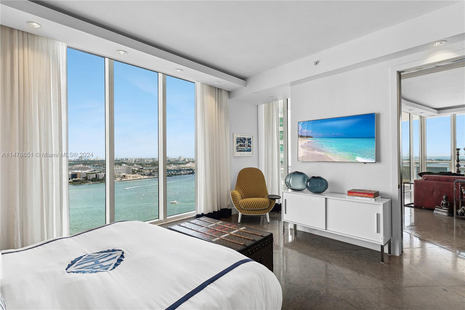 901 Brickell Key Blvd # 3208