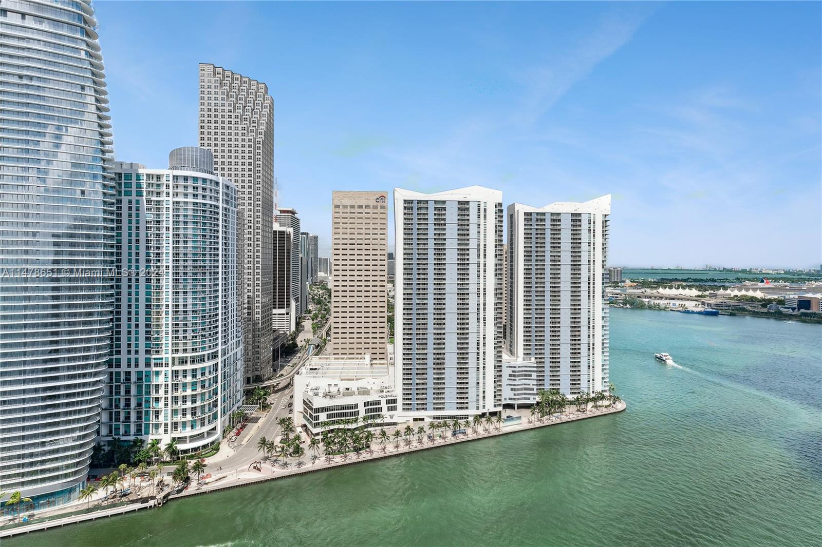 901 Brickell Key Blvd # 3208