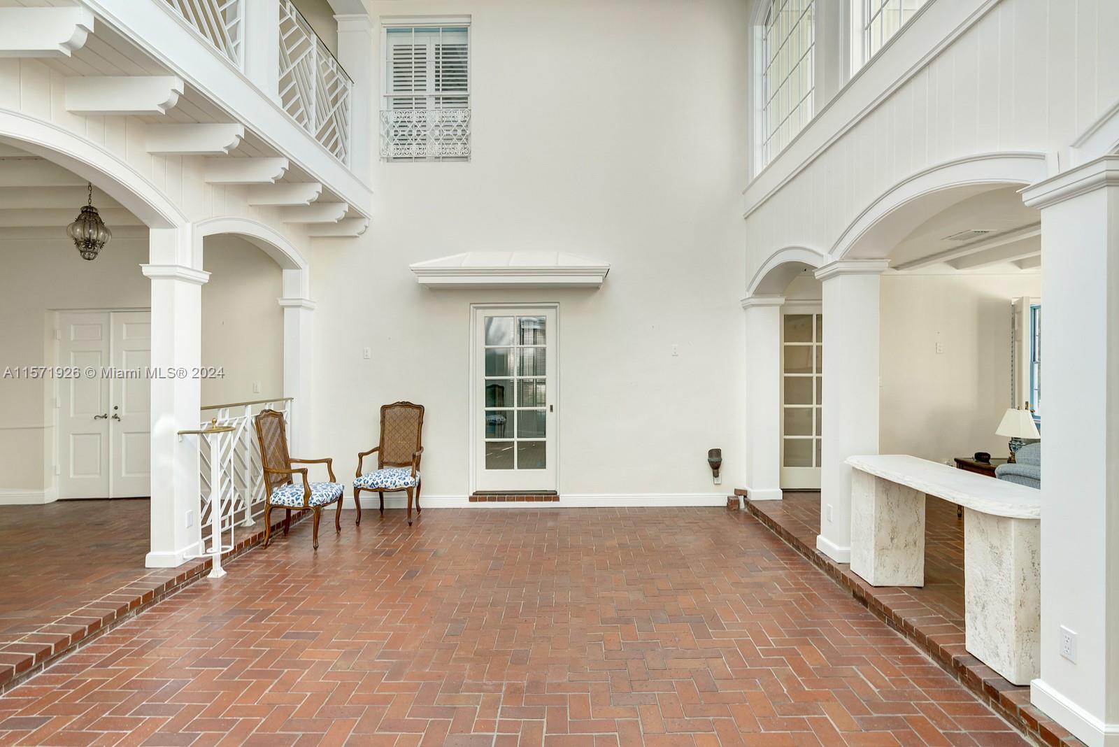 4600 Santa Maria St