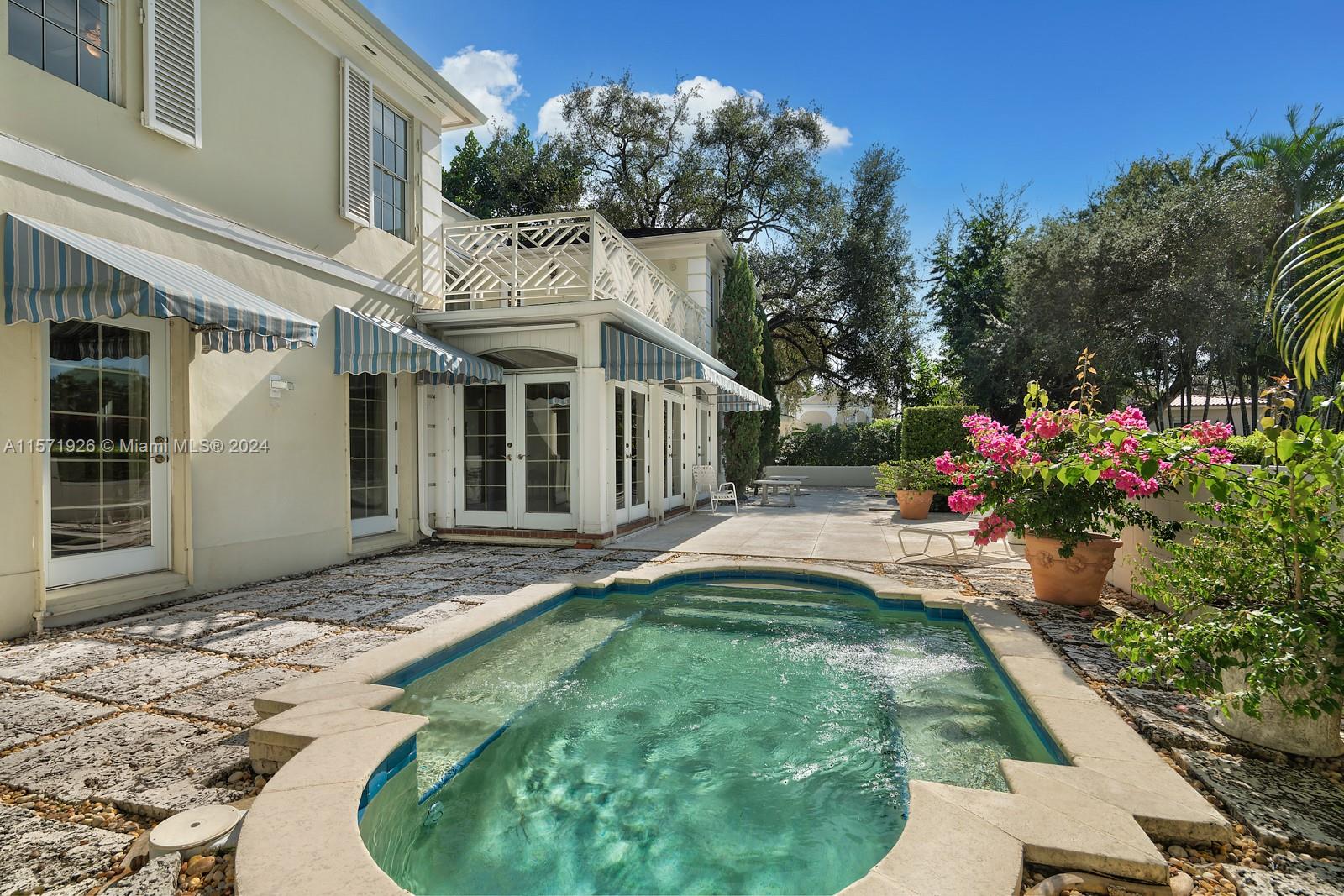 4600 Santa Maria St