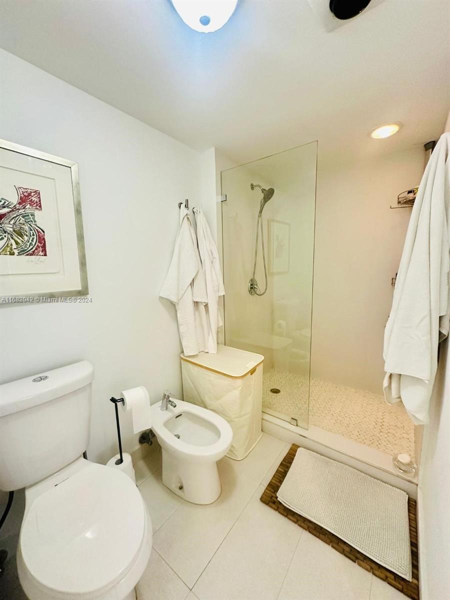 199 Ocean Lane Dr # 613