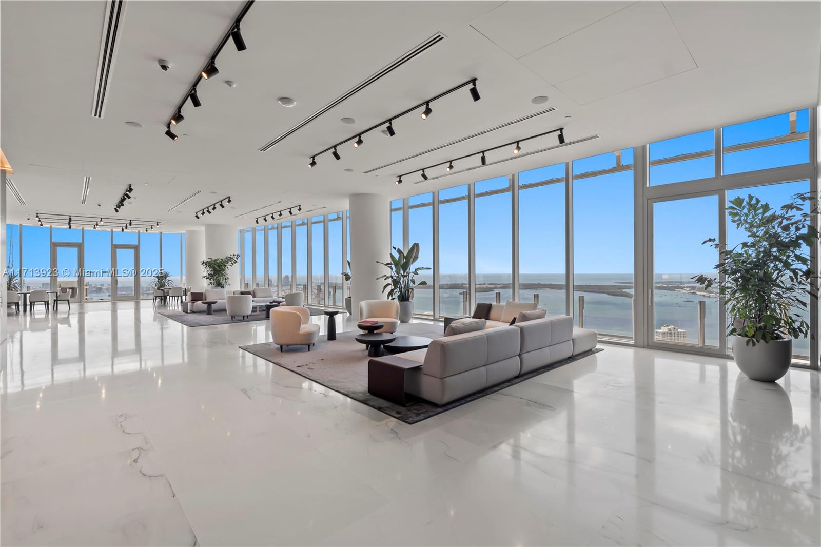 300 Biscayne Blvd Way # 4407