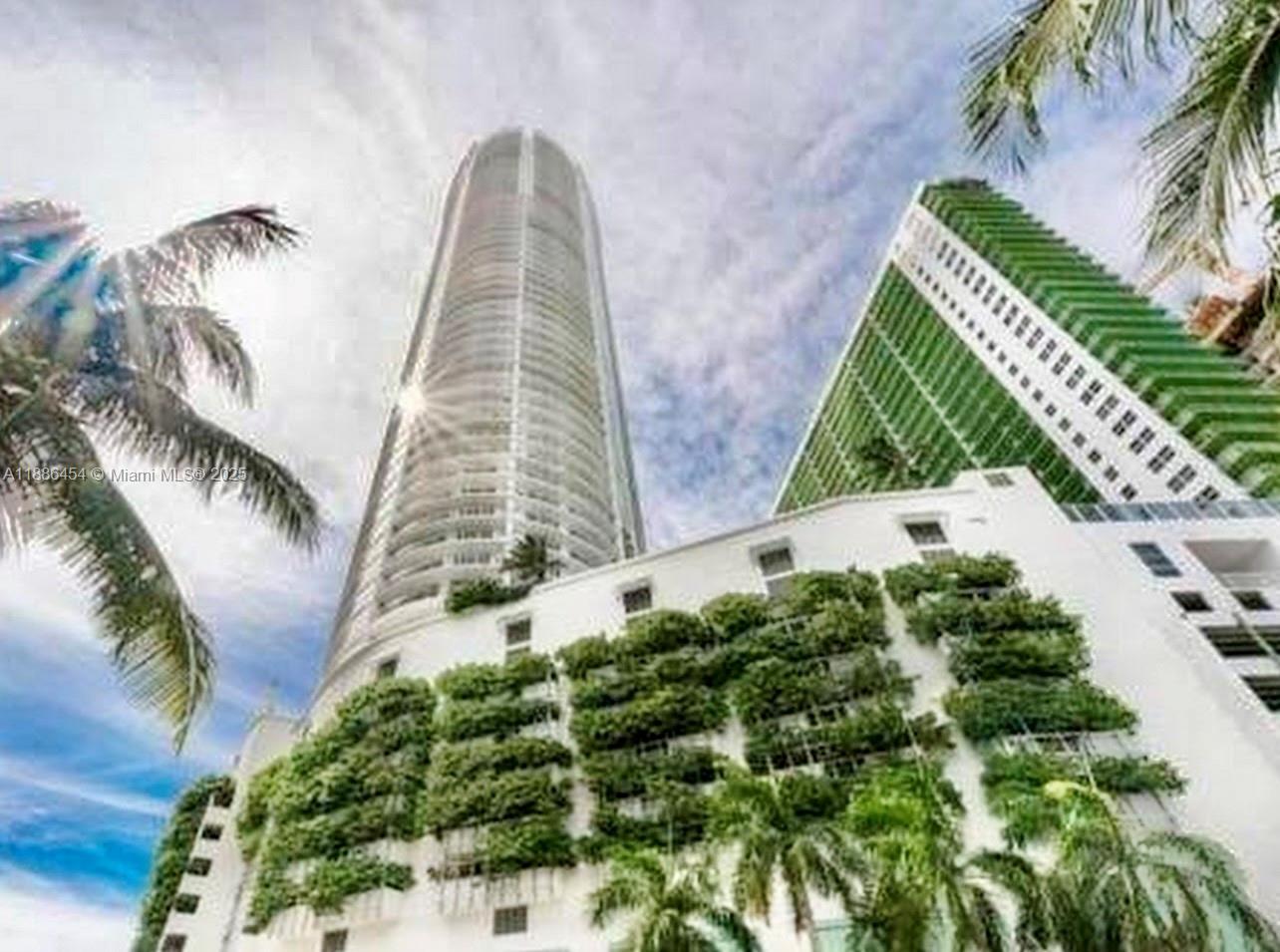 1750 N Bayshore Dr # 1218