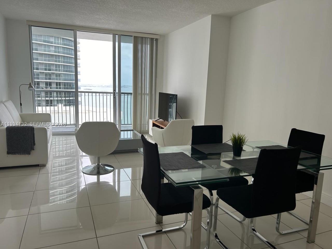 1750 N Bayshore Dr # 4003