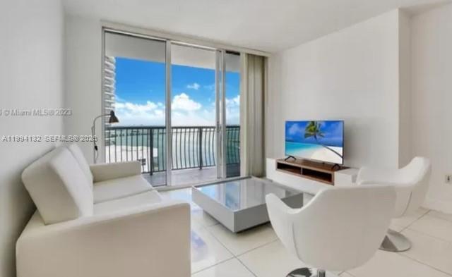 1750 N Bayshore Dr # 4003