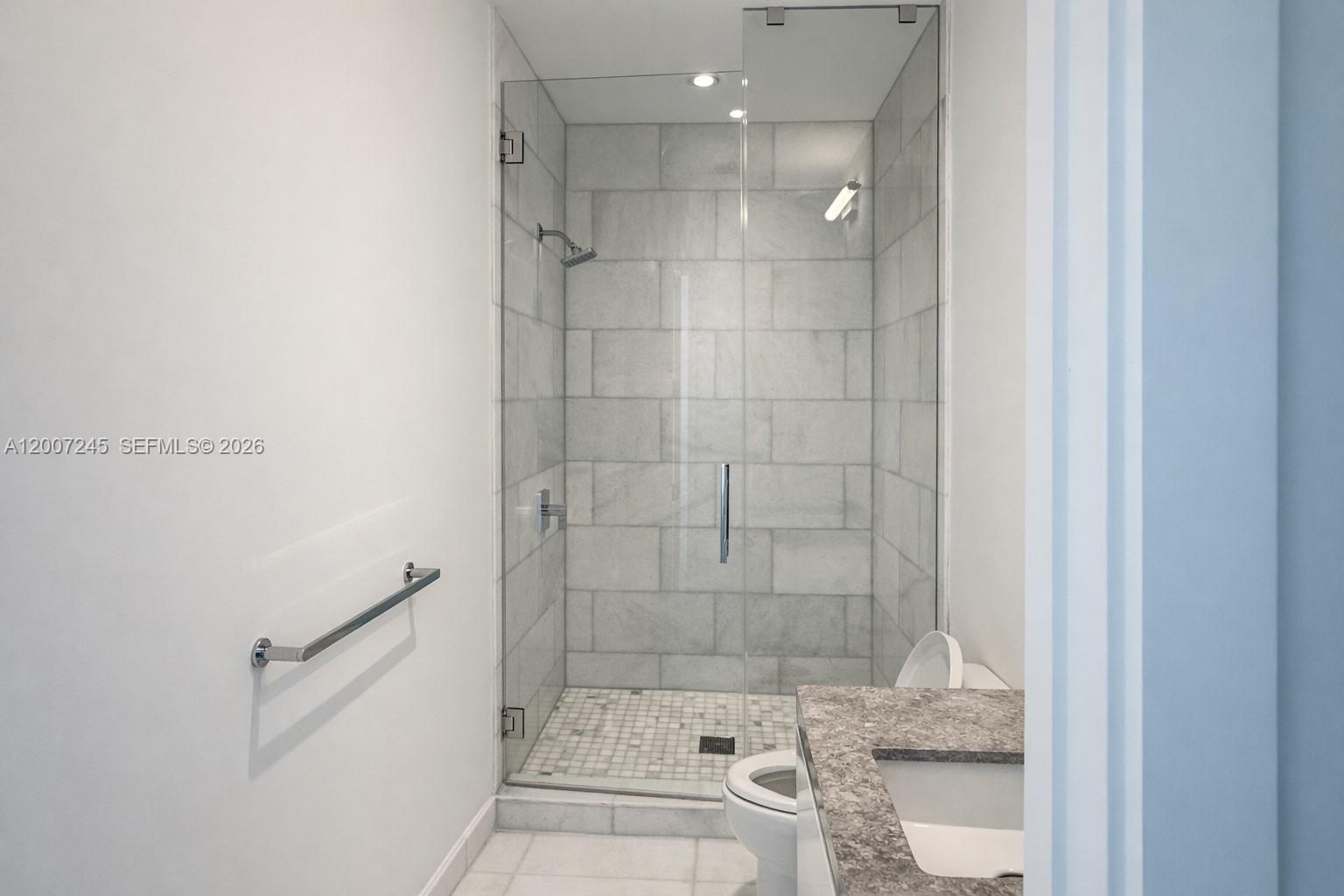 175 SE 25th Rd # 1204