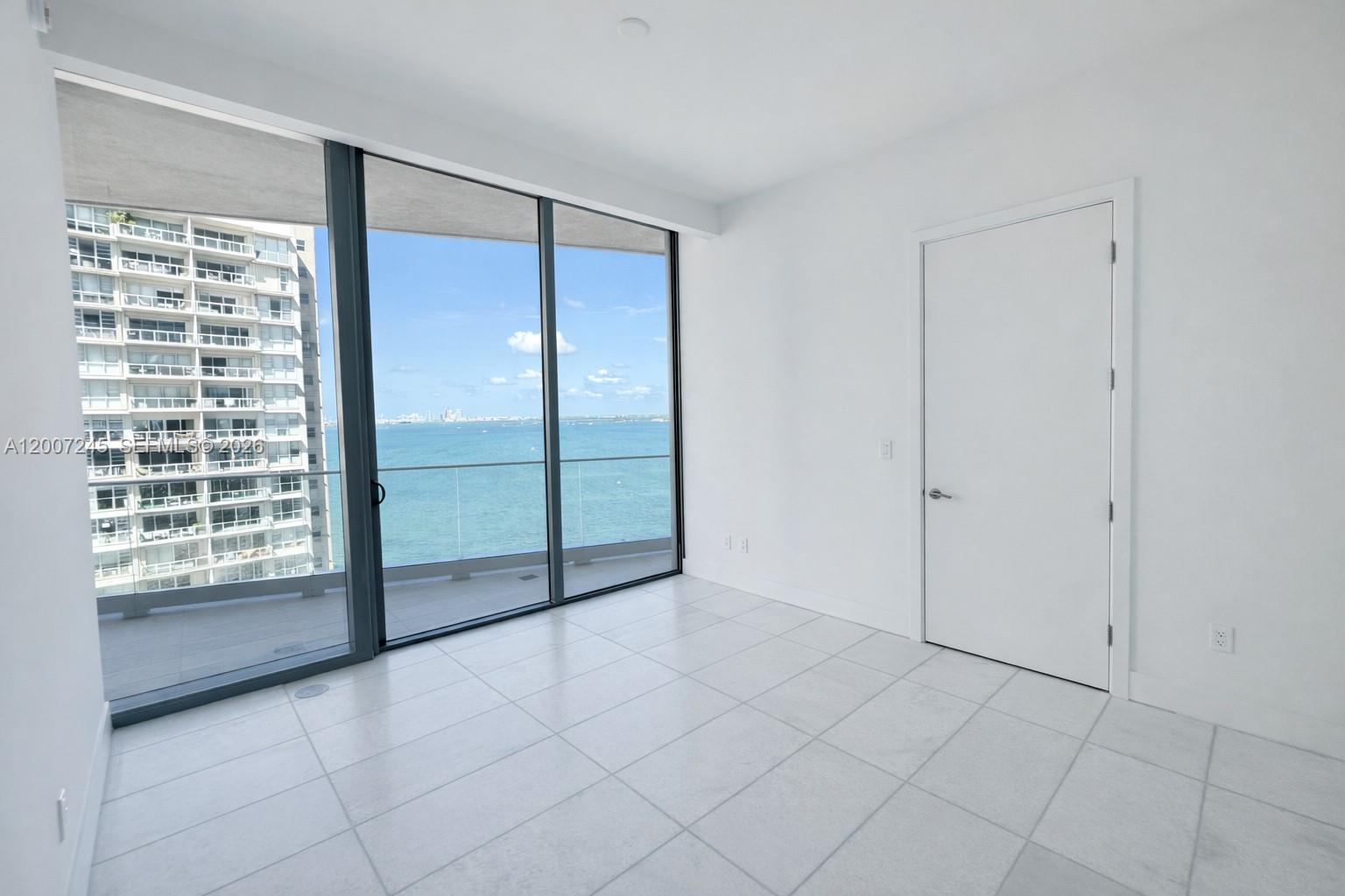 175 SE 25th Rd # 1204