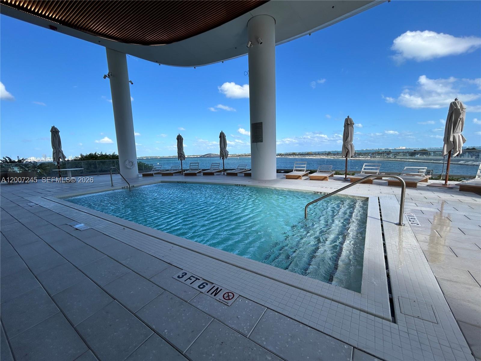 175 SE 25th Rd # 1204
