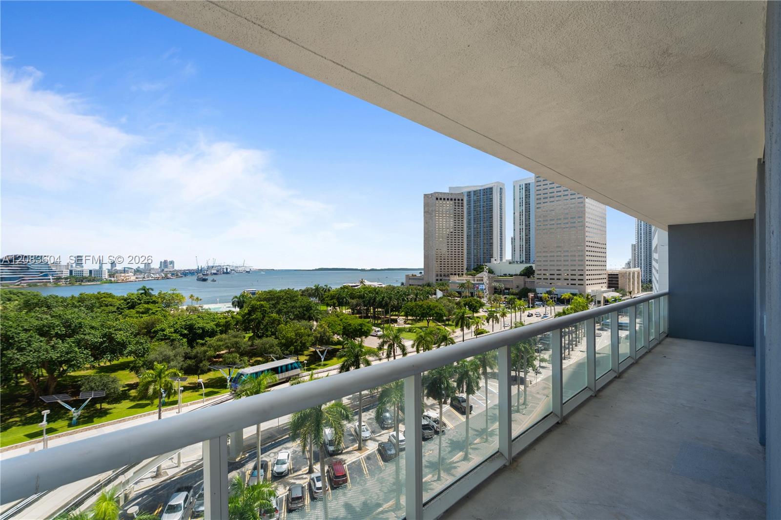50 BISCAYNE BLVD # 902