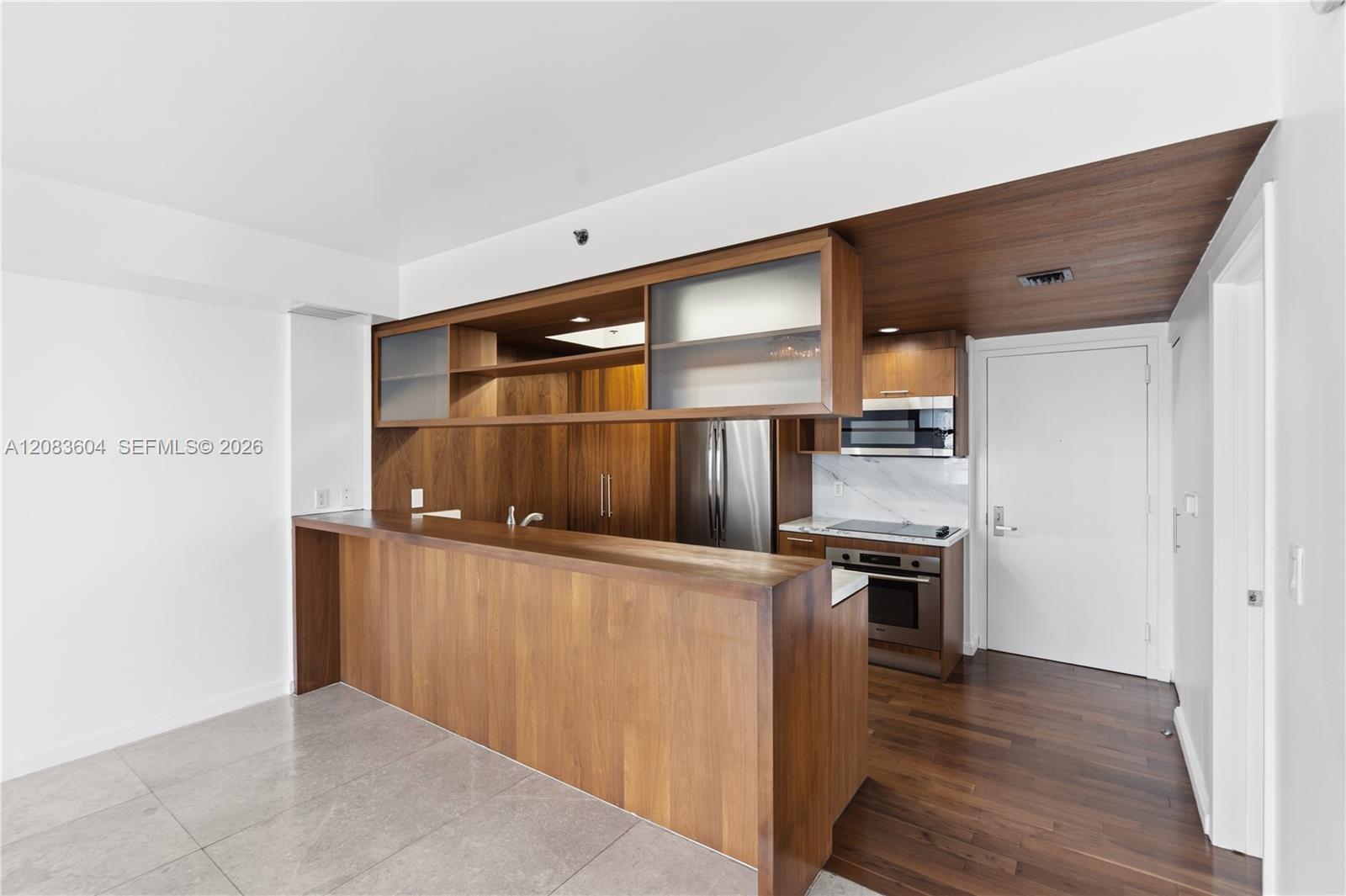 50 BISCAYNE BLVD # 902